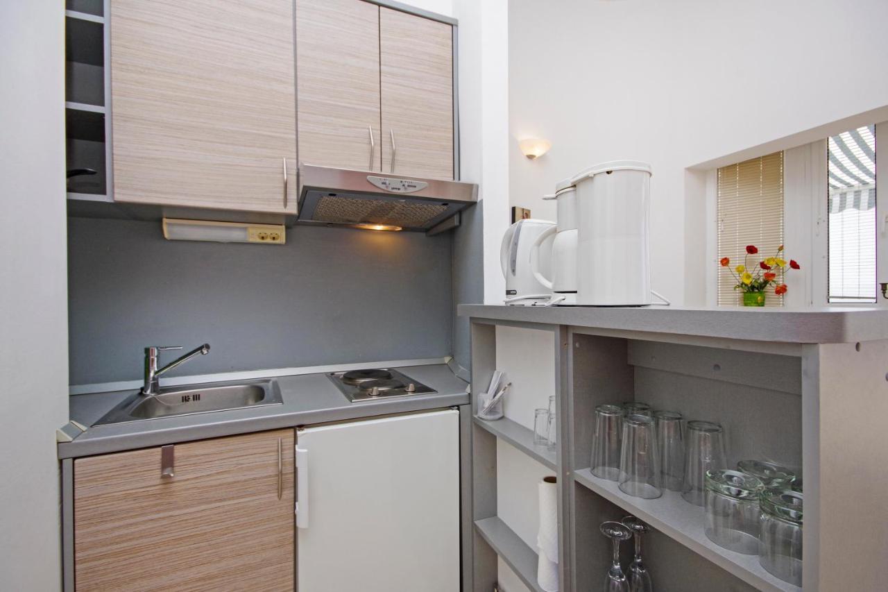 Matanovi Dvori Md Apartments Makarska Exterior photo